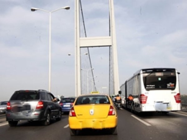 Kurban Bayramı'nda Otoyollar ve Toplu Taşıma Ücretsiz 