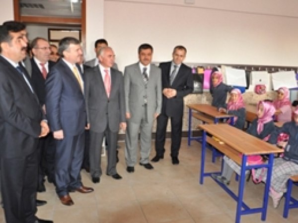 Konya'da Okul Açılışı