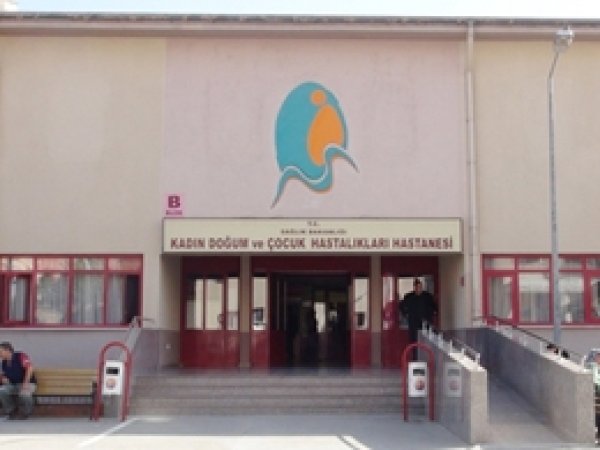 Kadın Doğum Doktoru Yetersiz
