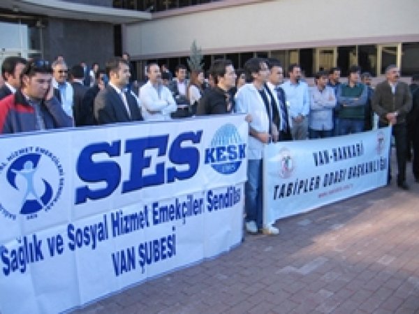 Tabipler Odası'ndan 'Sekreter' Protestosu