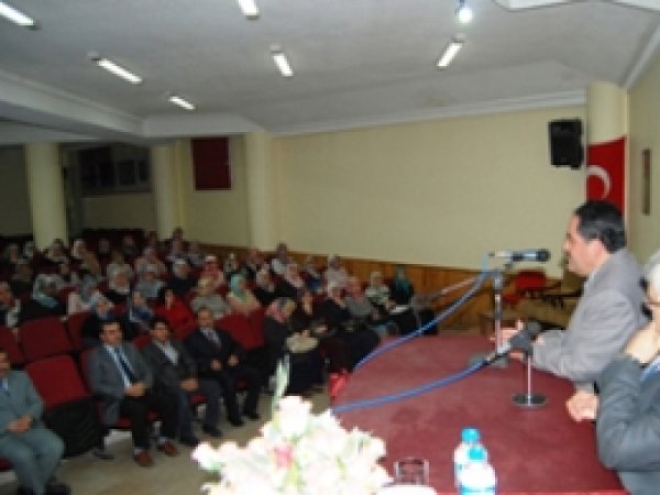 Kuran Kursu Öğreticilerine Motivasyon Toplantısı
