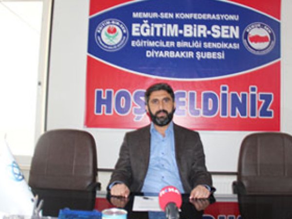Eğitim-Sen Dini Değerlere Hazımsızlık Gösteriyor