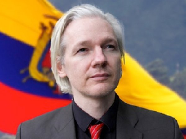 Assange'da Kronik Akciğer Enfeksiyonu Gelişti