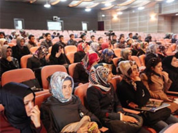 'Hz. Peygamberin Öğretim Metotları' Konulu Konferans