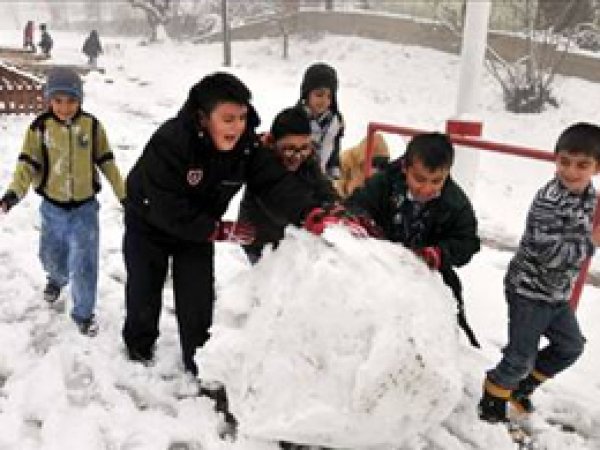 İstanbul’da Okullar Yarın da Tatil