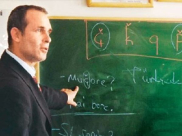 İlk Lazca Ders Verildi 