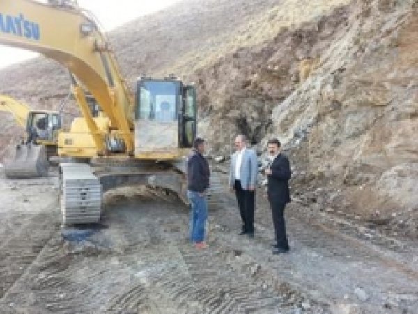 Muş Valisi Köy Ve Belde Yollarını İnceledi 