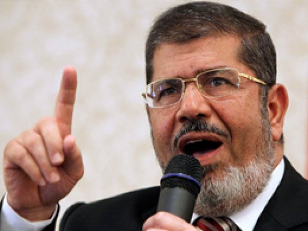 Muhammed Mursi Savunma Heyetiyle Görüşecek