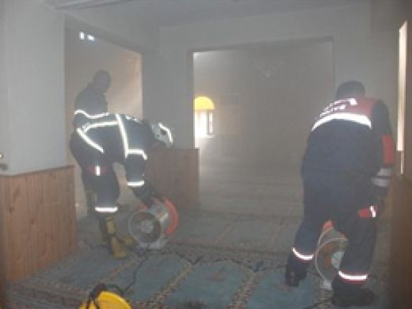 Ereğli'de Cami Kundaklandı