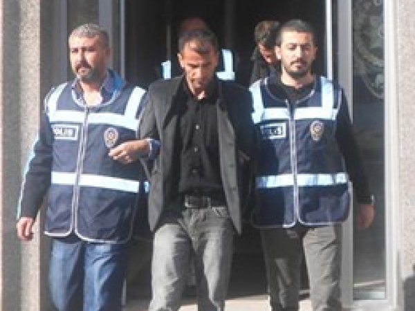 Emekli Öğretmen Telefonla 300 Bin Lira Dolandırıldı
