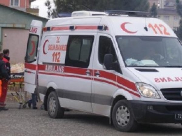 Başına Ağaç Düşen Vatandaş Öldü 