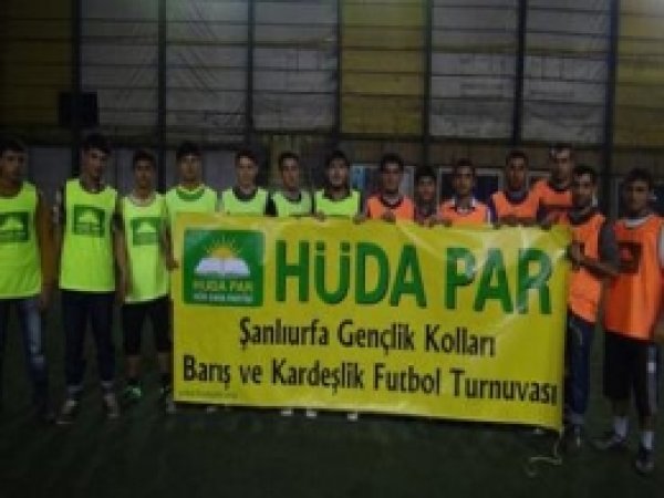 HÜDA PAR'lı Gençlerden 'Kardeşlik' Turnuvası 