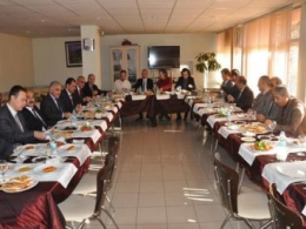 Doğu Okuyor Projesi Devam Ediyor 