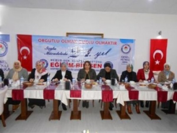 Eğitim Bir-Sen Kadınlar Komisyonu Aydın'da Toplandı 