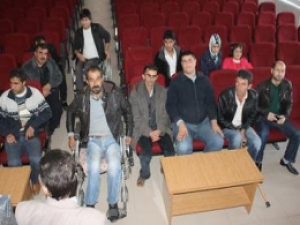Bismil'de Engellilere Yönelik Konferans 