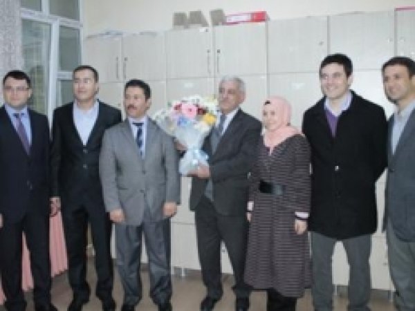 Öğretmene Anlamlı Bir Kutlama 