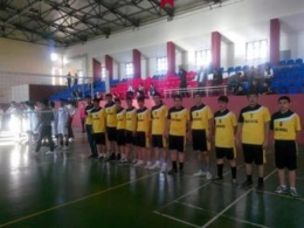 Futbol Turnuvasında İmam Hatip Lisesi 1. Oldu