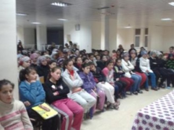 Sason'da Genç Kızlar ve Annelerine Konferans  