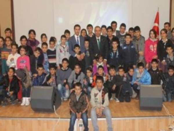 YYÜ Engelli Öğrencileri Ağırladı  