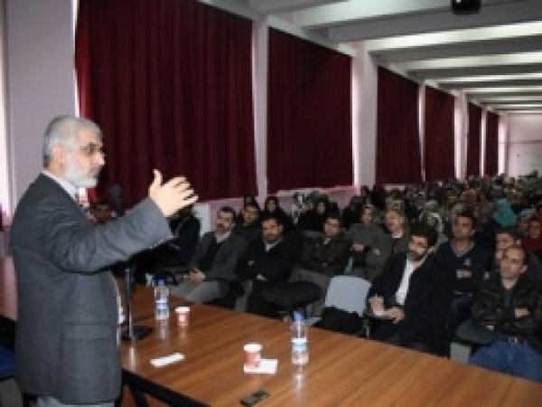 "Kur'an Dışı Hayatlar Boş Ve Batıldır" 