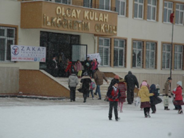 Antep'te 700 Suriyeli Öğrenciye Okul Tahsisi