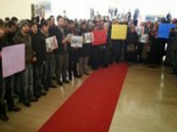 İlahiyat Öğrencileri'nden Formasyon Tepkisi