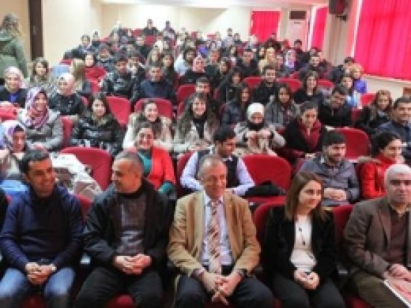 Öğretmen Adaylarına Konferans Verildi  