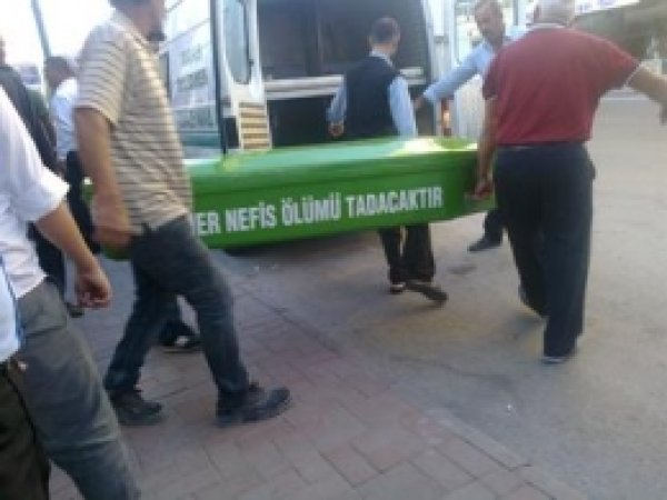 Tarsus'ta Bir Kişi Hastane Tuvaletinde Ölü Bulundu 