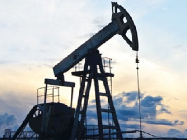 Suudi Arabistan'da Petrol Platformu Battı