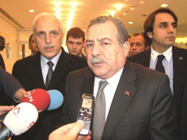 Mardinli Bakan'dan Güvercinli Mesaj