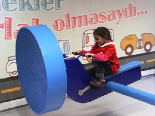 Lösemili Çocukların Bilim Merakı