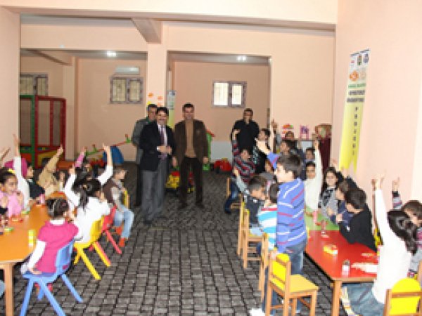  Çocuklar Hem Oynuyor Hem de Öğreniyorlar