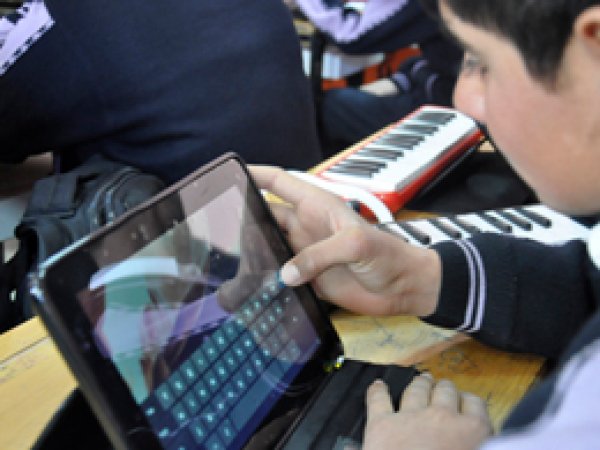 Şırnak ta 142 Öğrenciye Tablet Bilgisayar