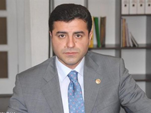 Selahattin Demirtaş Hastaneye Kaldırıldı