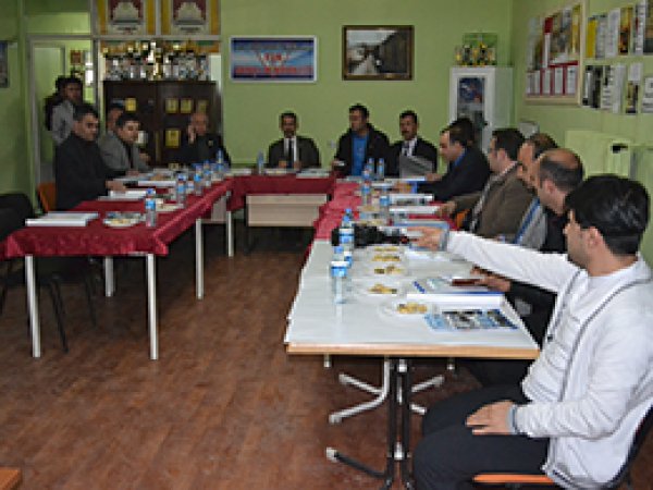 Van'da Gençlik Merkezi Faaliyetleri Bilgilendirme Toplantısı