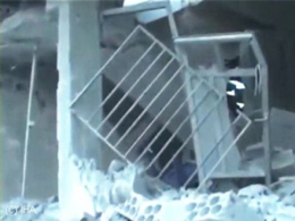 İdlib'te Sahra Hastanesi Bombalandı