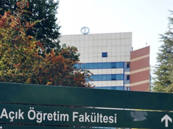 Açıköğretimden Mezuniyet Kolaylaştı