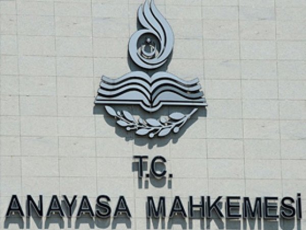 'Anadilde Savunma' Anayasa Mahkemesi'nde