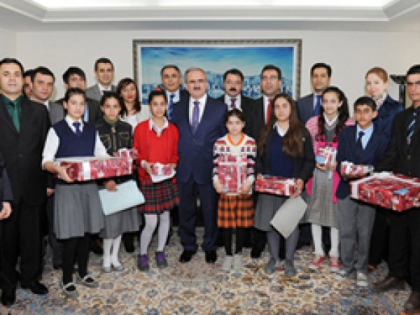 Dereceye Giren Öğrenciler Ödüllendirildi 
