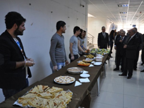 Üniversite Öğrencilerinden Kermes