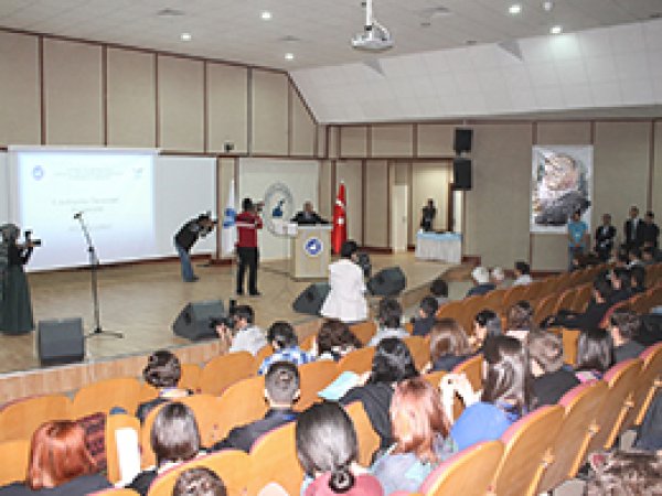 Antropoloji Öğrencileri YYÜ'de Bir Araya Geldi
