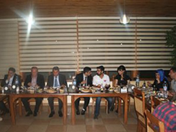 İşitme Engelliler Derneği Yemek Verdi