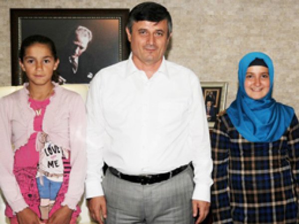 Kimyada Türkiye Birincisi Öğrencilere Ödül