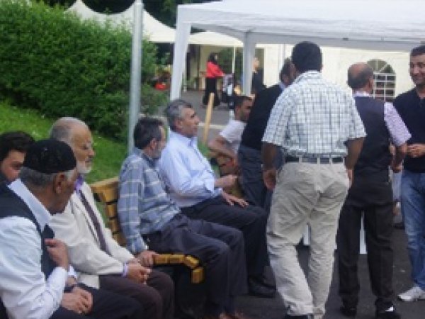 Innsbruck'ta Fakir Aileler Yararına Kermes