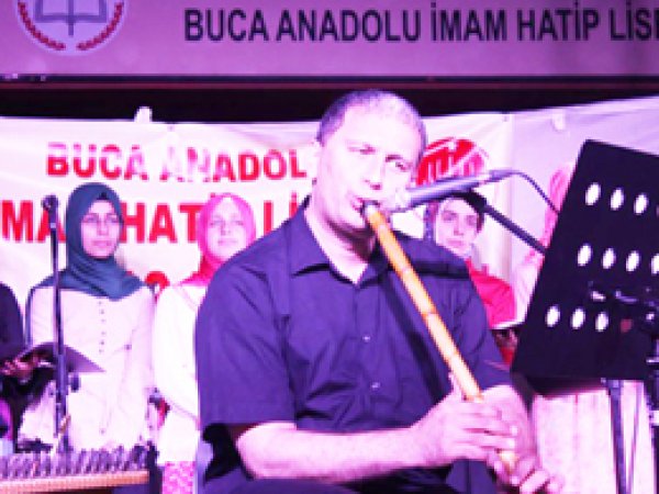 Buca'da İlahili Mezuniyet Töreni
