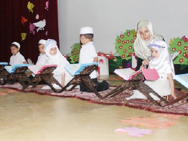 Minikler "Gelin Bir Olalım" Dediler