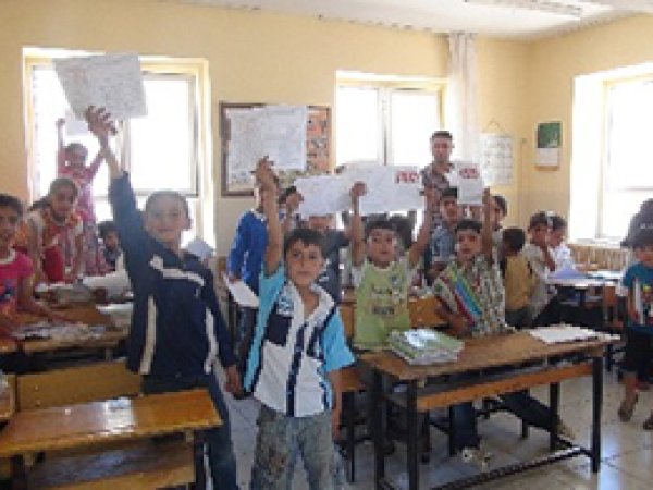 Eğitimciler Velileri Uyarıyor