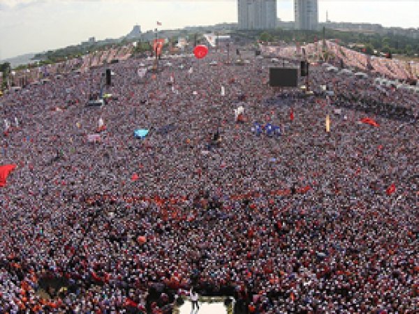 1 Milyondan Fazla Kişi Kazlıçeşme'de