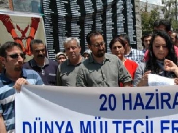 "İltica Bir İnsan Hakkıdır"