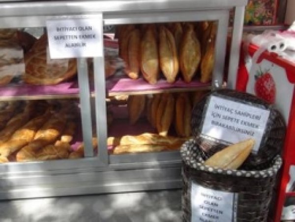 İhtiyacı Olanlara Ekmek Kampanyası Takdir Topluyor